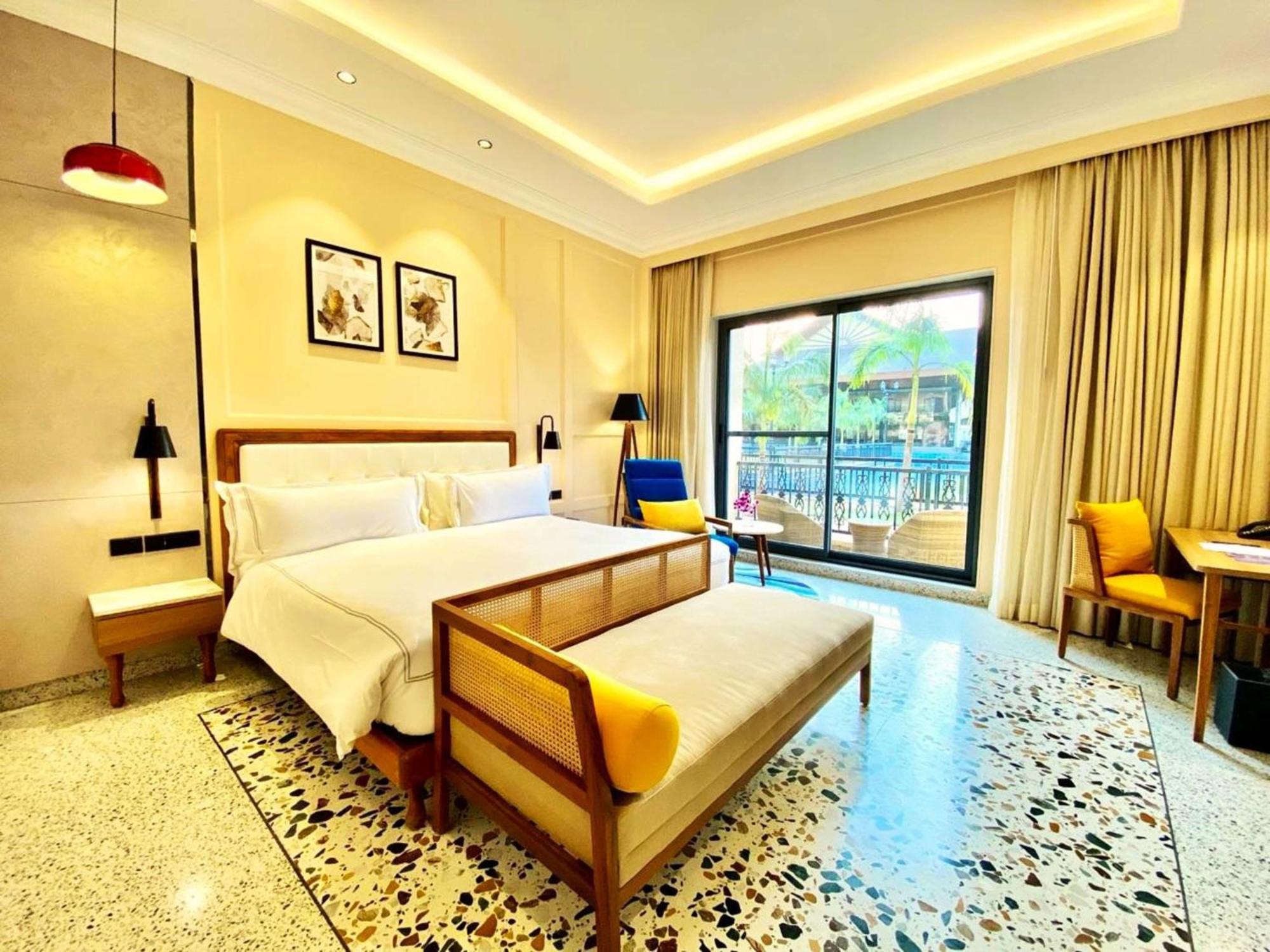 Radisson Blu Plaza Resort & Convention Centre Карджат Екстериор снимка Deluxe Room